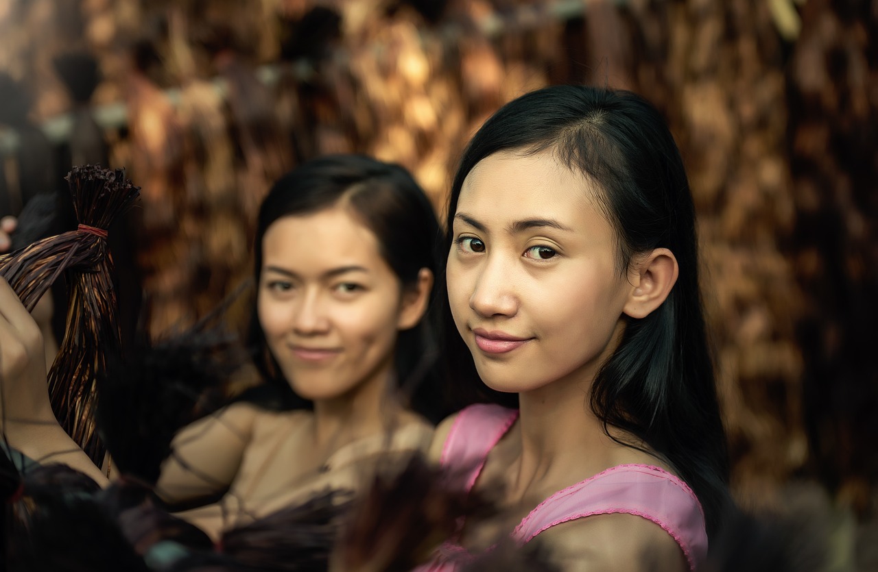 女村長保鏢，鄉(xiāng)村守護(hù)者的力量與故事章節(jié)概覽