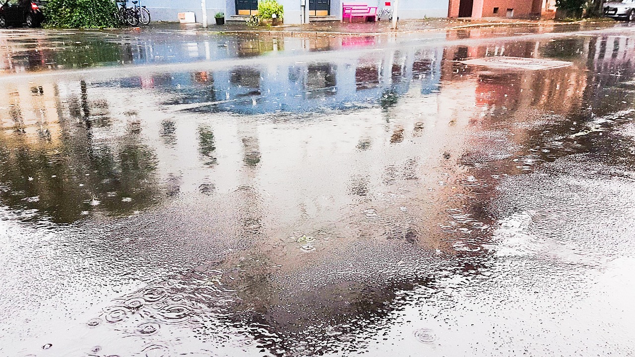 南充暴雨實時更新，氣象預(yù)警及應(yīng)對舉措