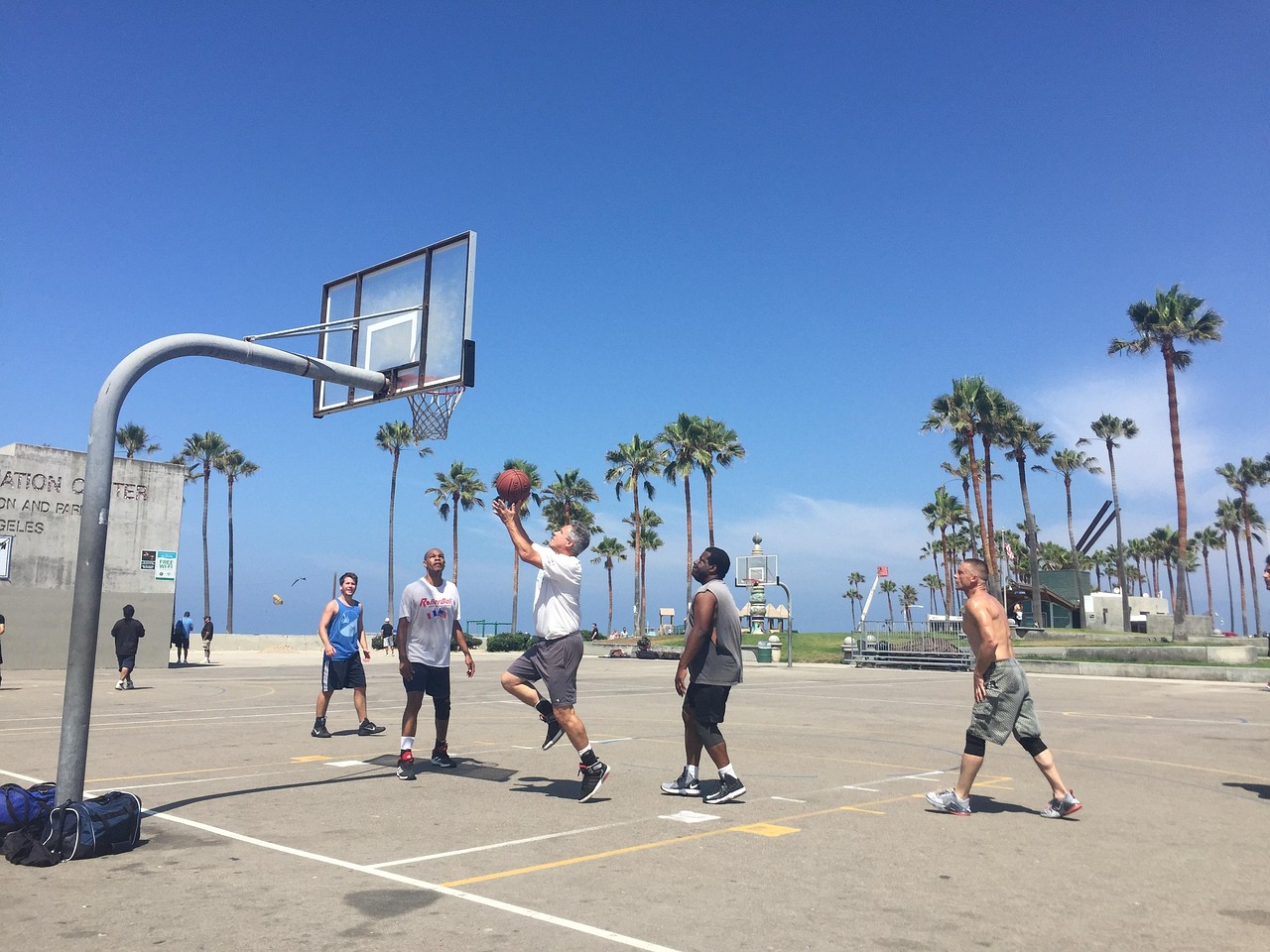 NBA今日熱血激戰(zhàn)，比賽直播精彩紛呈