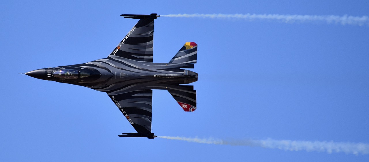 飛機(jī)速度新突破，航空技術(shù)極限的探索與突破