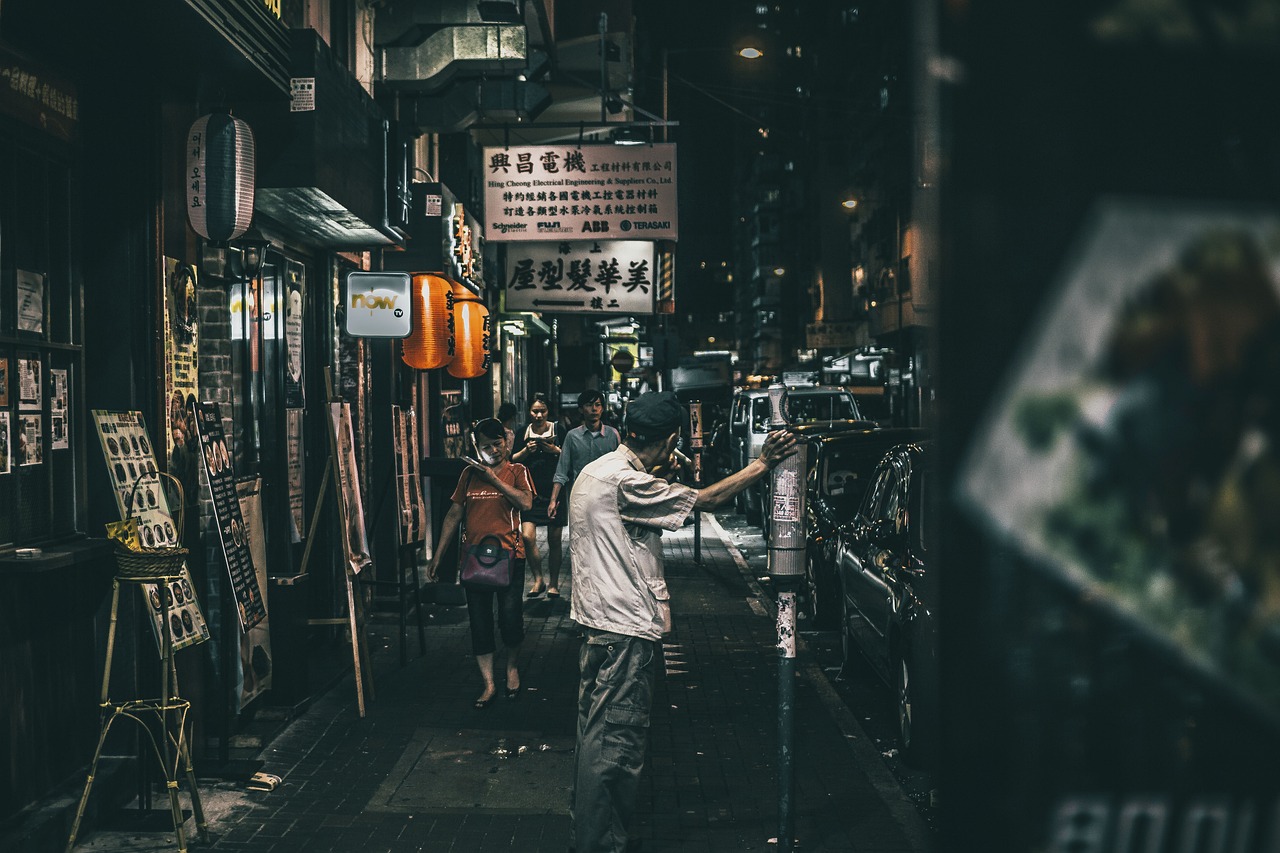 探索隱身世界的奇幻之旅，透明人動(dòng)漫