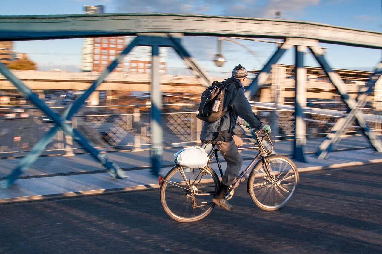 共享單車行業(yè)的領軍企業(yè)，生產共享單車的上市公司深度解析