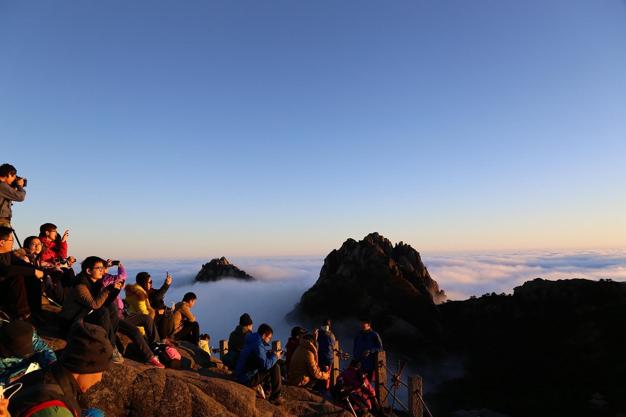張家界天門(mén)山景區(qū)招聘精英人才，共創(chuàng)美好未來(lái)之旅
