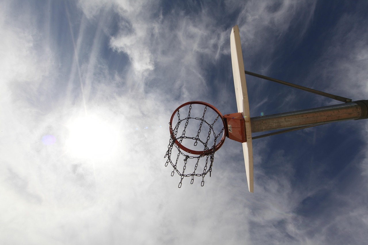 NBA 2K比賽風(fēng)格，從游戲到現(xiàn)實(shí)，獨(dú)特展現(xiàn)籃球藝術(shù)的風(fēng)采