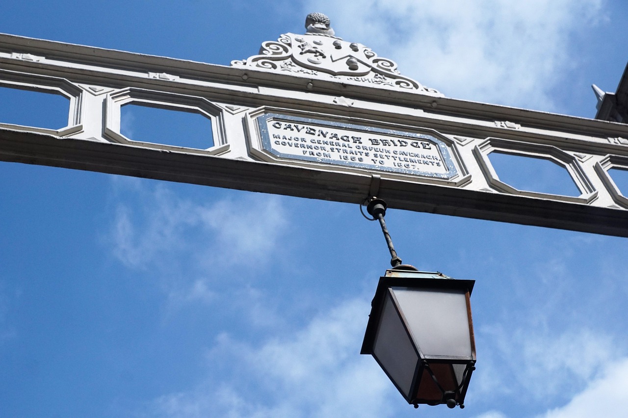 山炮進(jìn)城演員精彩演繹與城市背后的故事挑戰(zhàn)