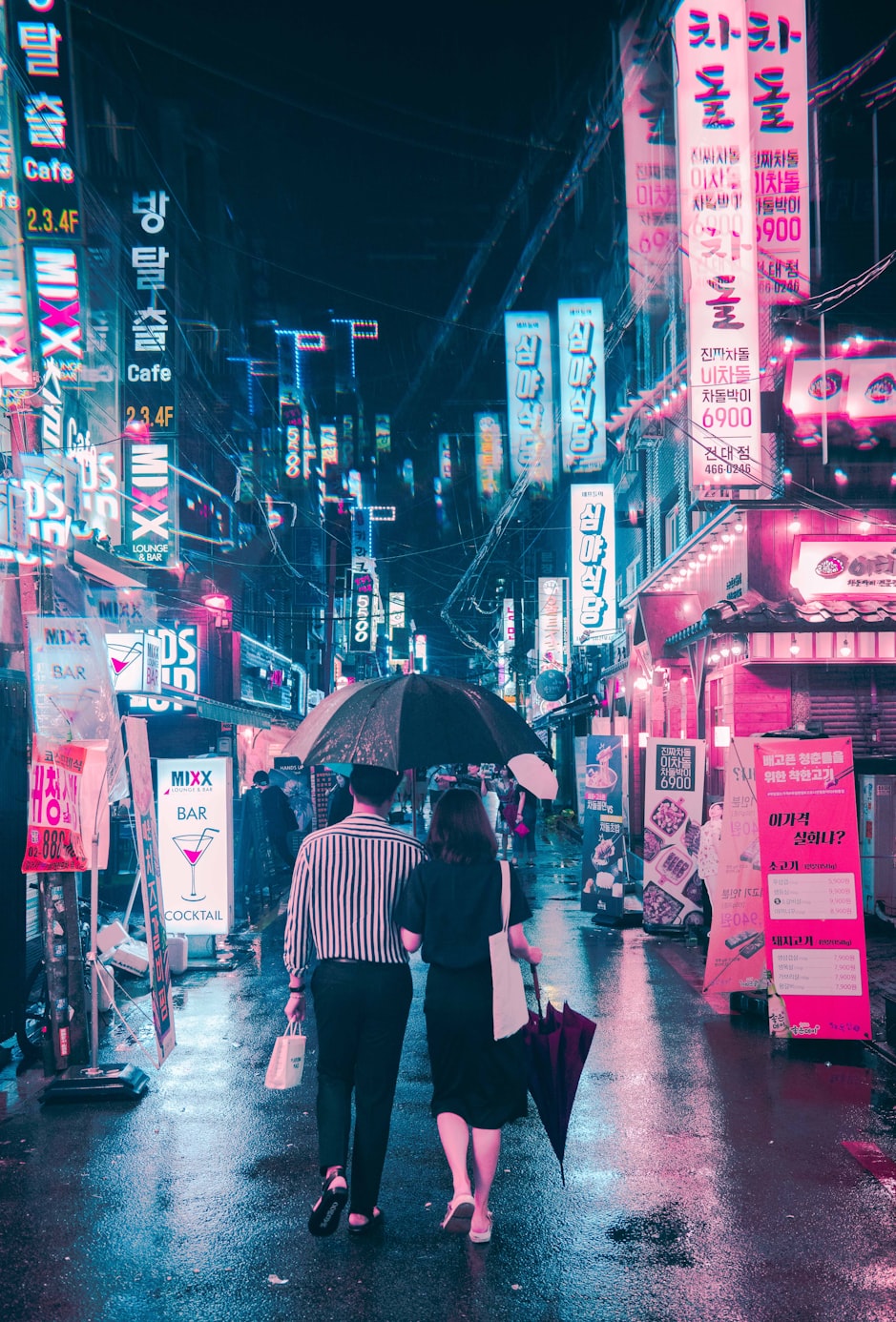 中融金上市，開啟金融領域嶄新篇章