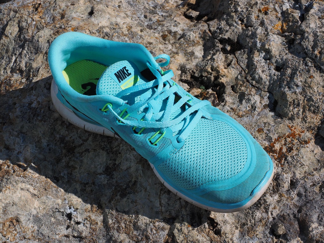 最新耐克跑鞋款式引領(lǐng)潮流，助力卓越運動表現(xiàn)