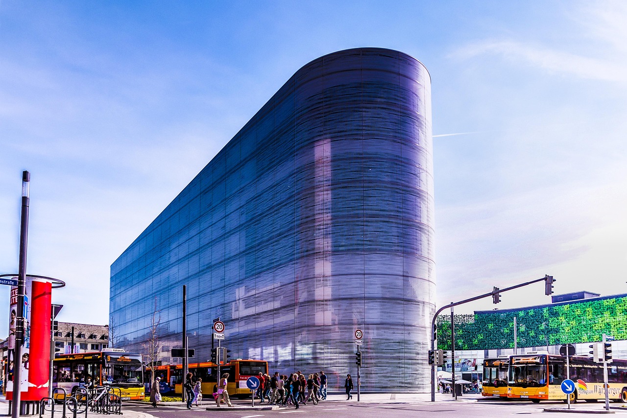 烈焰新區(qū)，新時代繁榮脈搏的躍動