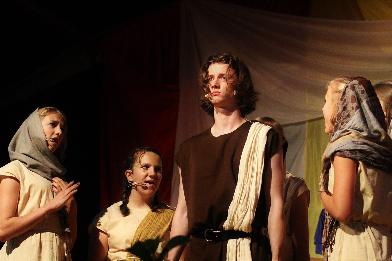 康福來演員，演藝之路的璀璨之星