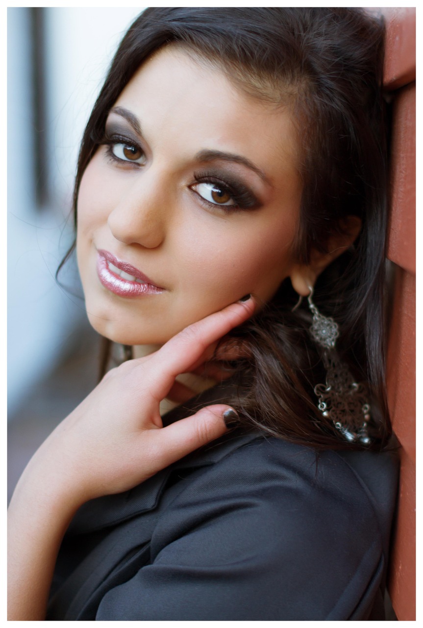 佟亞麗短發(fā)造型,重塑獨特時尚魅力的風采