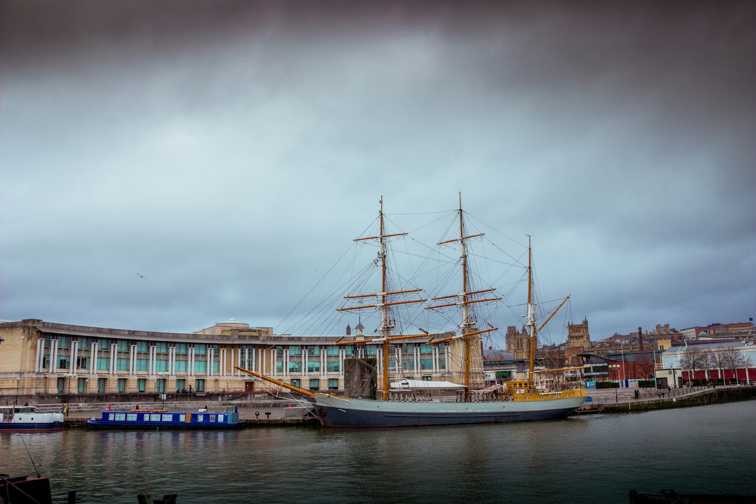 中國船舶股票行情深度解析與展望