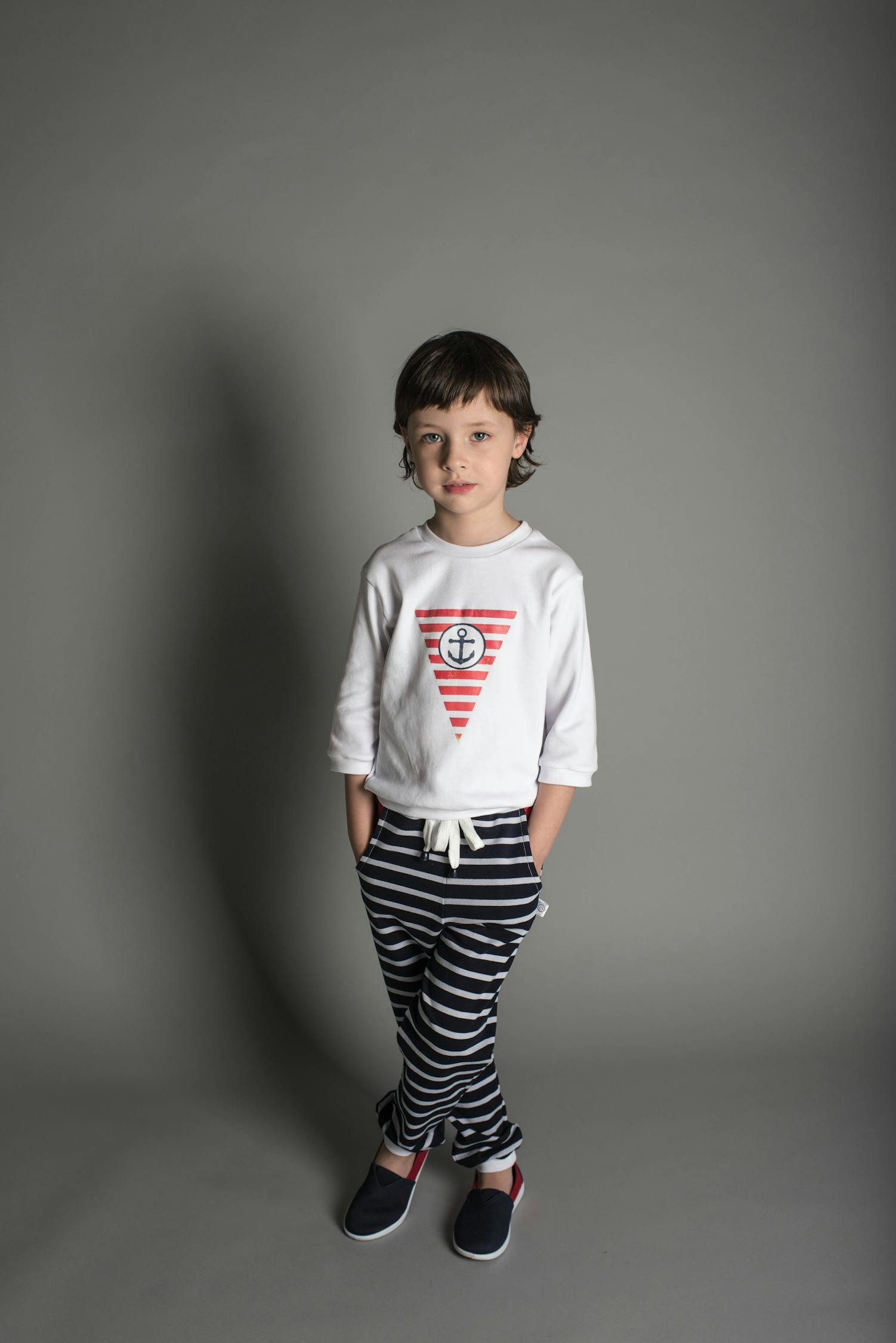 幼兒教師園服新款時(shí)尚亮相,時(shí)尚與教育的完美融合