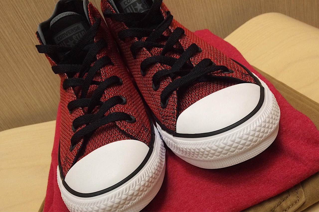 匡威新款拼接設(shè)計,時尚與經(jīng)典的絕妙交融