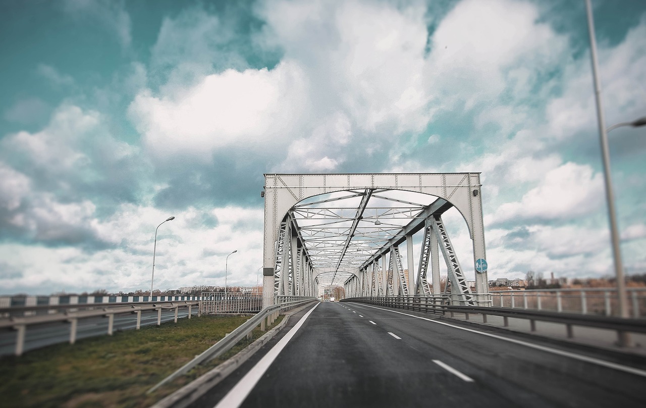 石英股票投資潛力與市場前景深度解析