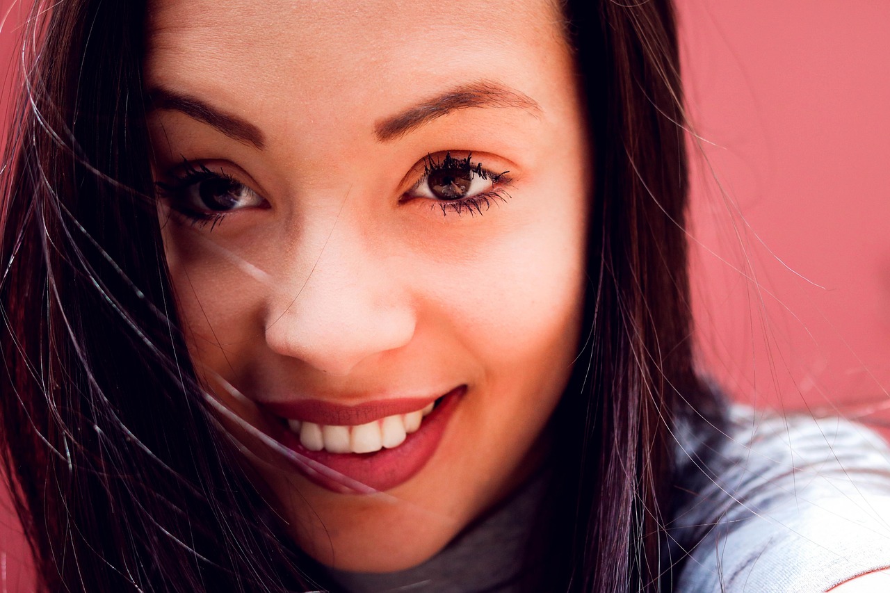 湯唯短發(fā)新造型亮相，重塑時尚魅力風(fēng)采