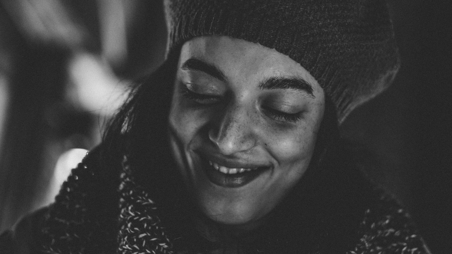 女子學(xué)?？絾?wèn)，電影中的啟示與深度思考